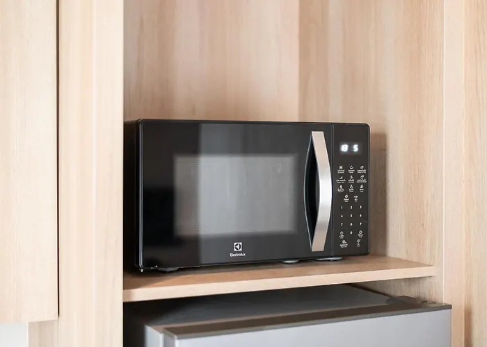 Hotel Livezen Sukhumvit 4*