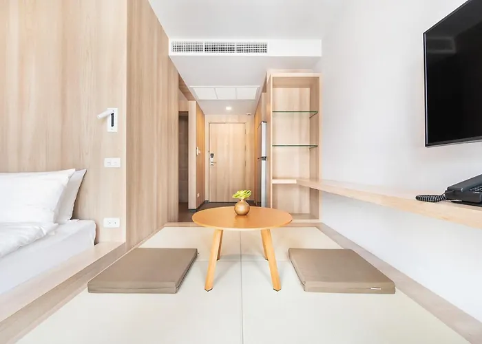 Livezen Sukhumvit Hotel