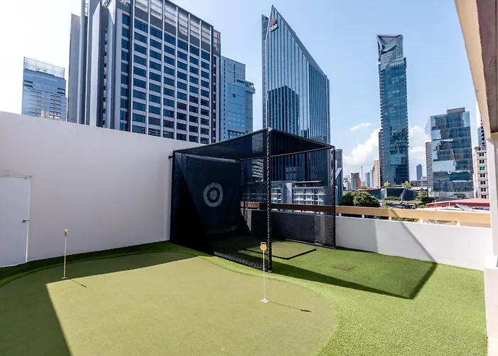 Livezen Sukhumvit Hotel 4*