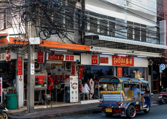 Livezen Sukhumvit