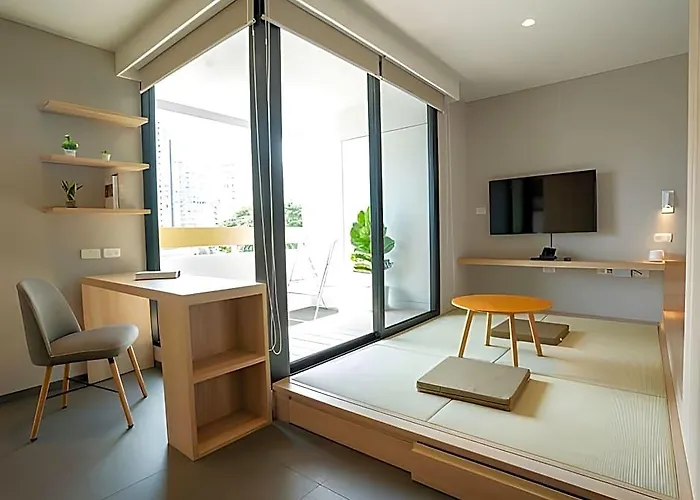 Livezen Sukhumvit 4* בנגקוק
