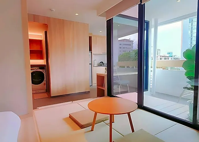 Hotel Livezen Sukhumvit